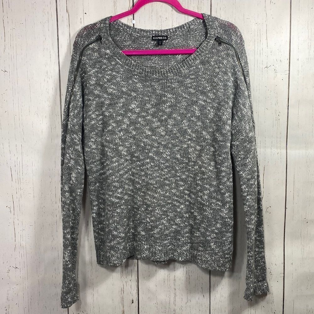 Express Gray White Zipper Shoulder Detail Knit Oversized Pullover Sweater